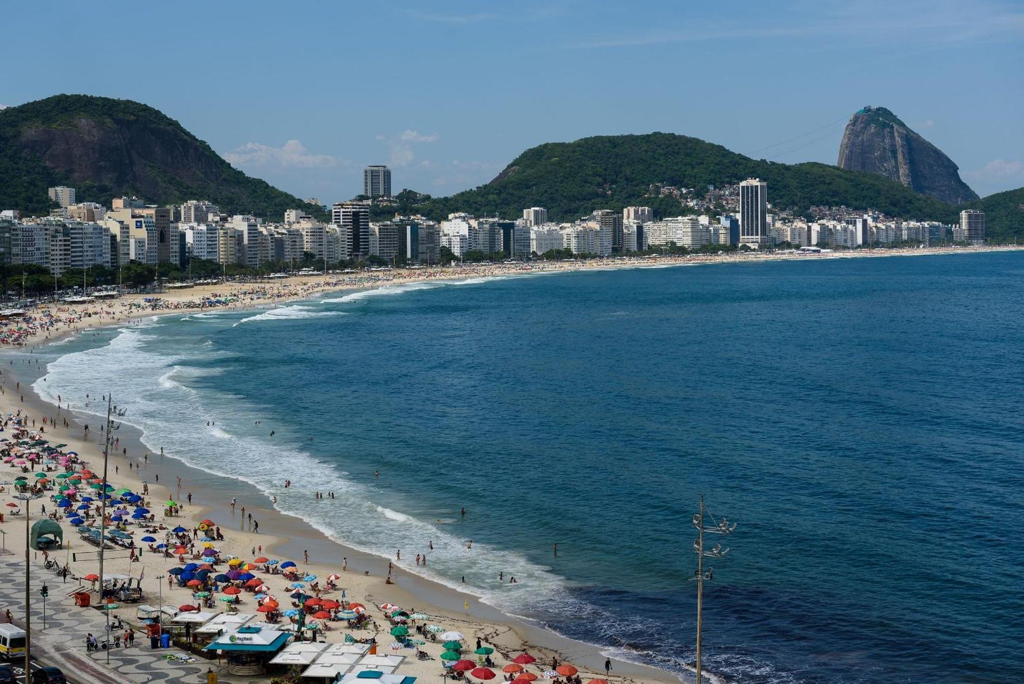 Apartamento Luxo A Beira-mar Em Copacabana | A 4022/1101