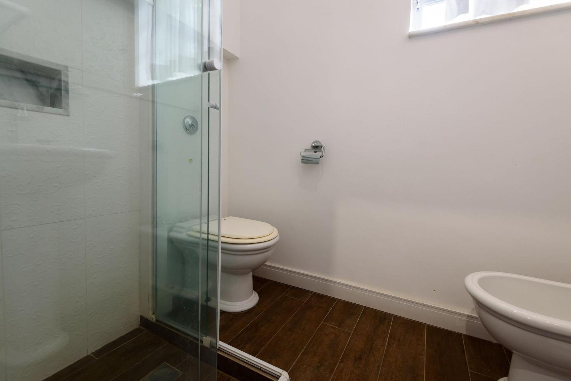 Apartamento Luxo A Beira-mar Em Copacabana | A 4022/1101 *