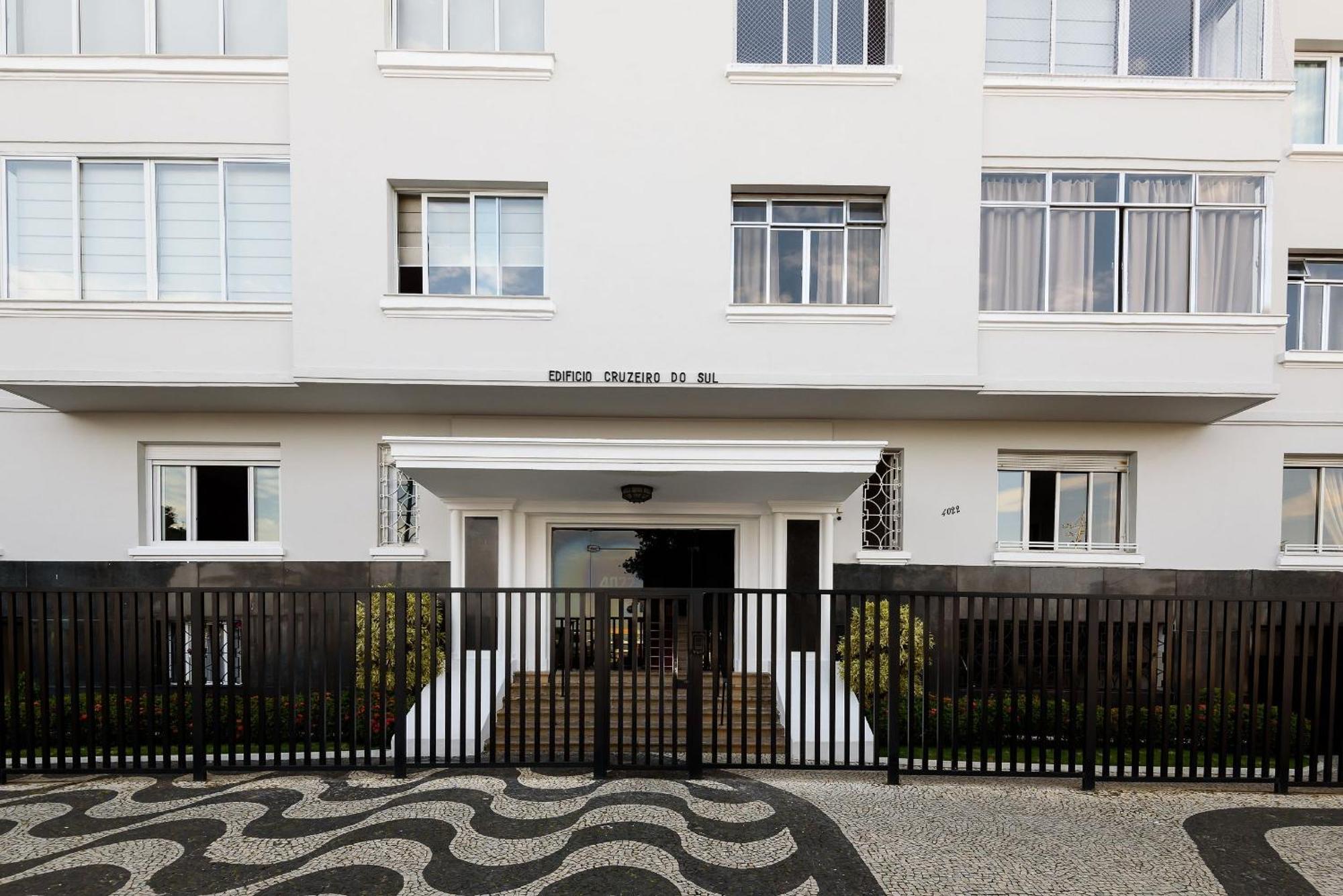 Apartamento Luxo A Beira-mar Em Copacabana | A 4022/1101 *