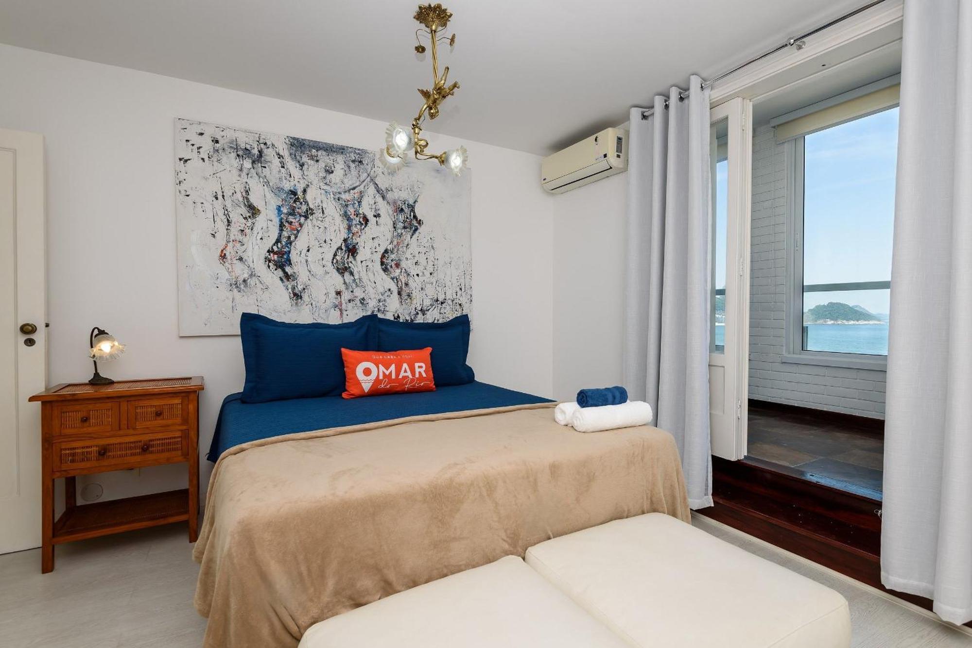 Apartamento Luxo A Beira-mar Em Copacabana | A 4022/1101